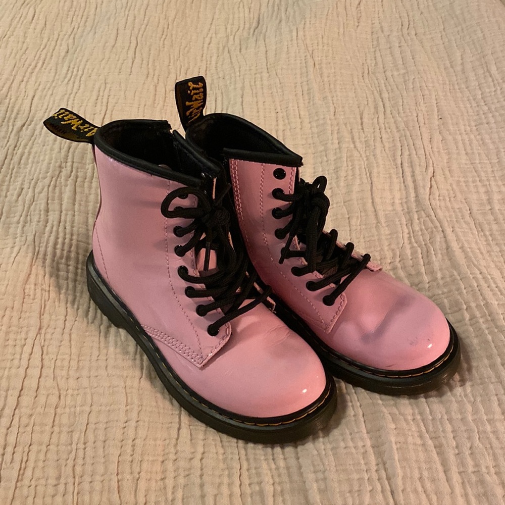 Pink Dr. Martens, Size 1 / 32 Eu